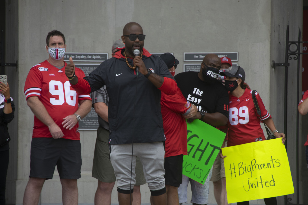 parent_protest_15